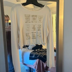 Urban Outfitters long sleeve graphic tee size Large